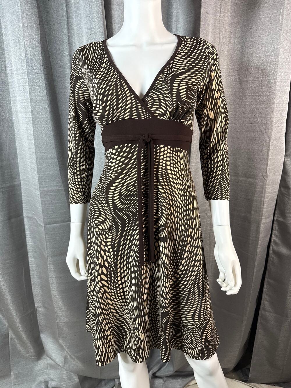 Forever Brown Swirl Print Nylon Vneck Dress Sz S